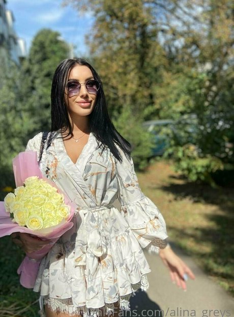 alina greys beautiful actress pic