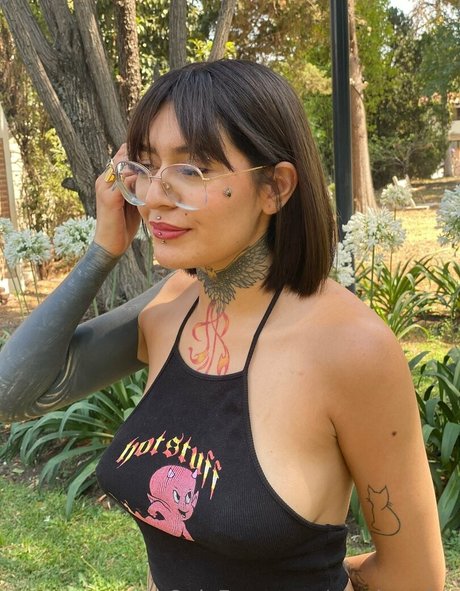 viankasoles hot star pics