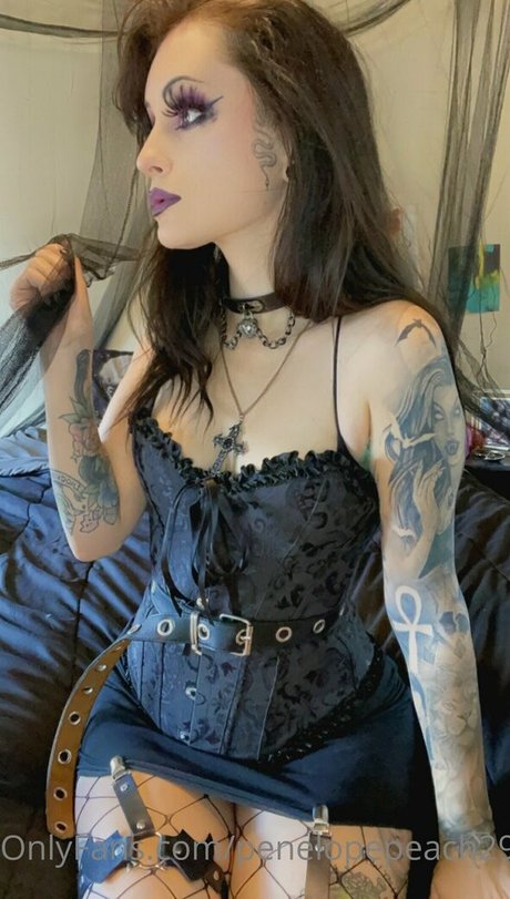 penelopepeach29 hot model images