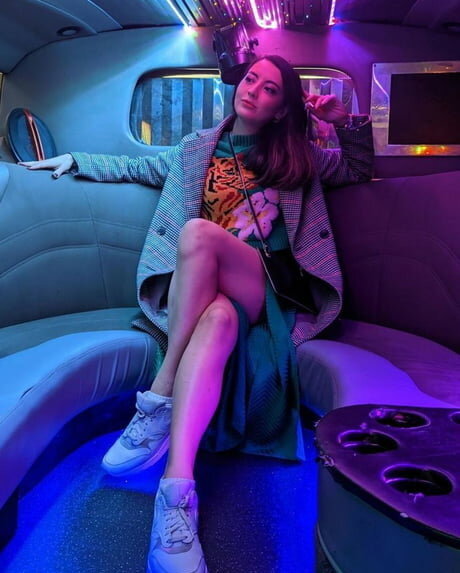 Jane Douglas sexy star image