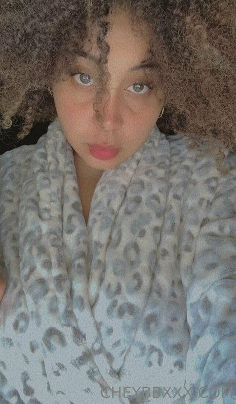 cheybbxxx model nude photo
