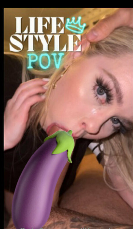 elisvault nude pornstar image