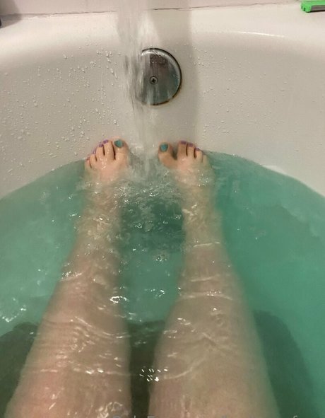 waitress onlyfans exclusive galleries