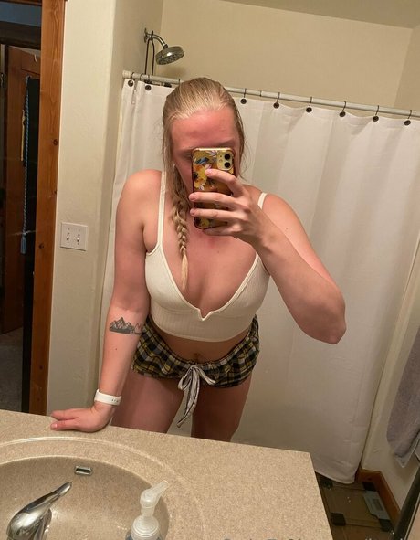 pretty pussy onlyfans pornographic pic