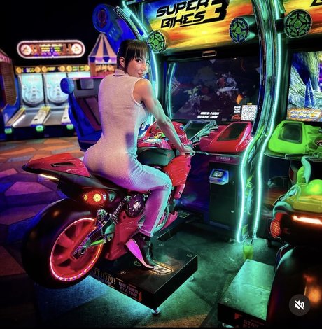 Tina Nguyen high quality pornstar picture