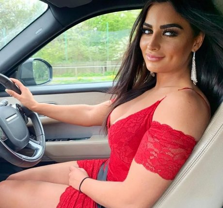 thick trans onlyfans adult pictures