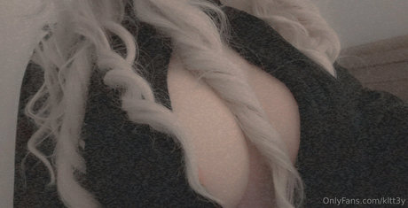 kltt3y pornstar nude image