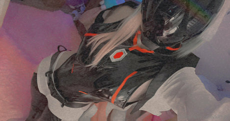 kltt3y sexy actress galleries