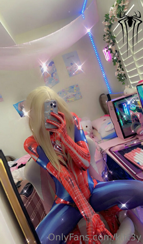 kltt3y xxx actress photos