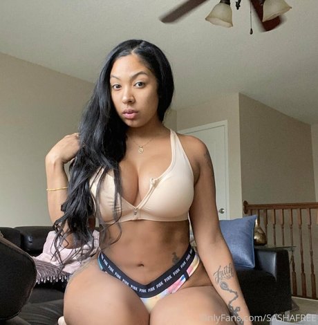 sashasfree model erotic images