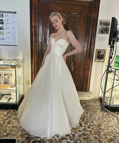 british blonde onlyfans hot picture