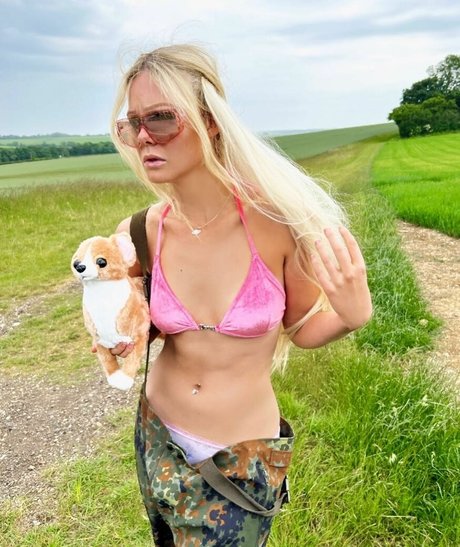 famous onlyfans porno img