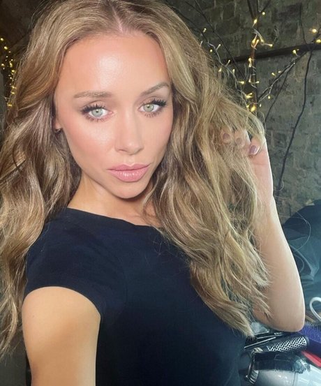 Una Healy adult actress images
