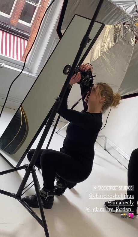 Una Healy model top photos