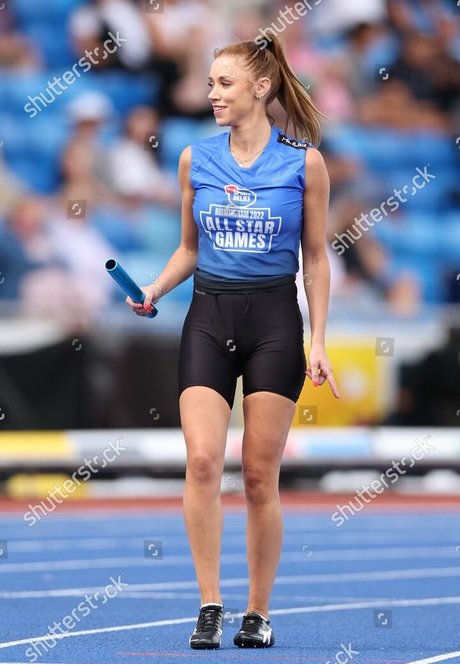 Una Healy model perfect picture