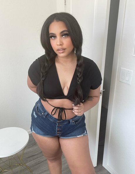 livinwithloren nude pornstar img