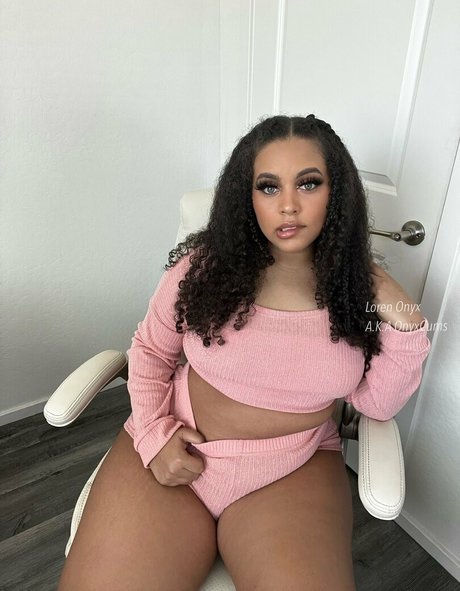 livinwithloren model hd archive