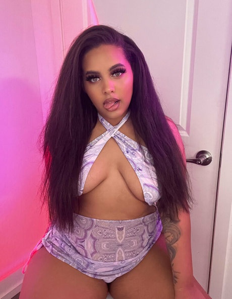 livinwithloren star nudes img