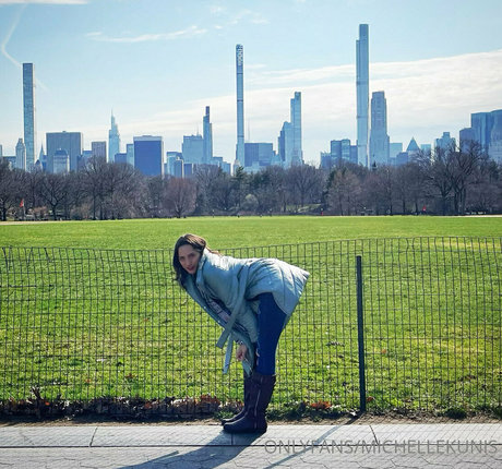 michellekunis free model images