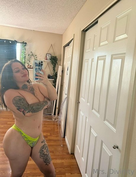 dailydivinity pornstar adult image