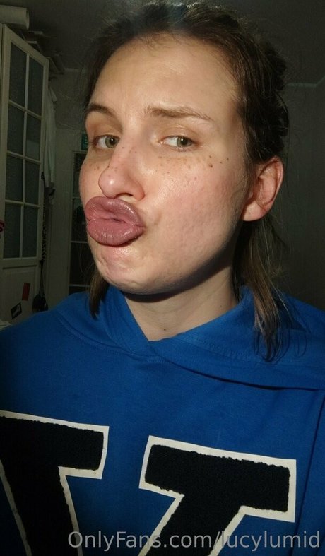 lucylumid erotic pornstar pictures
