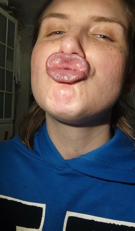 lucylumid model nudes img