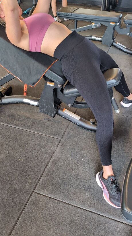 sam dreamy lips best model image