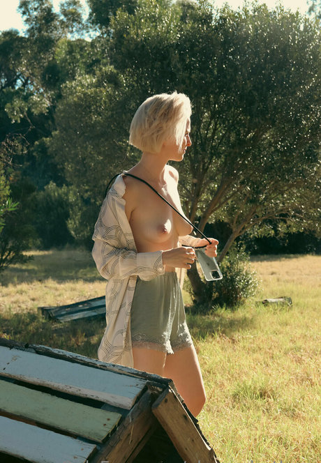 alexandrathorn sexy model image