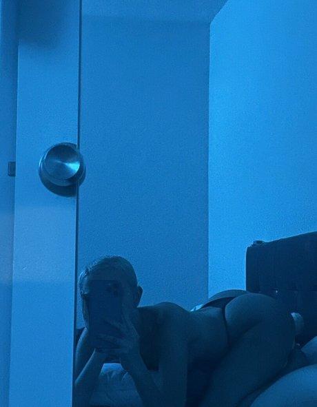 Daisy Delancey model best photo