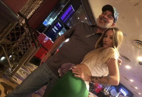 ebony onlyfans art naked pictures