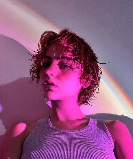 Hadley Nelson star hd photo