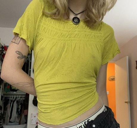 Hadley Nelson star art pic