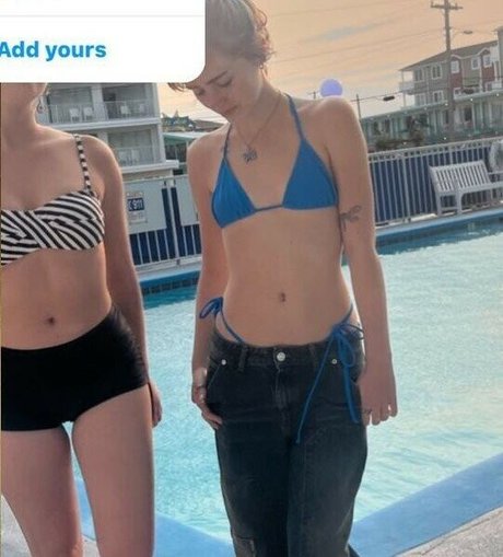 Hadley Nelson model high quality photo