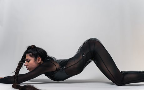 Delear zaza beautiful model gallery