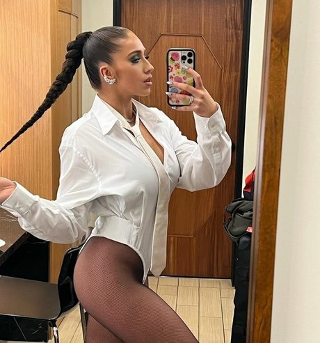 Tate McRae Profile Photo