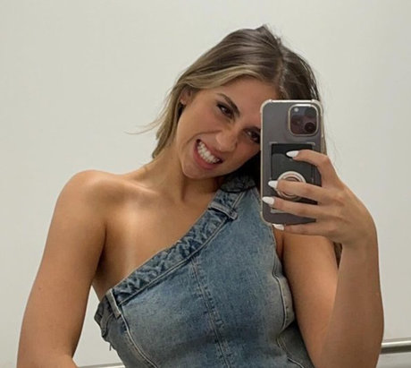 Tate McRae best pornstar pics