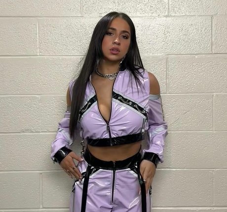 Tate McRae pornstar pics