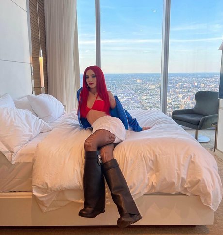 Ava Max model sexy pics