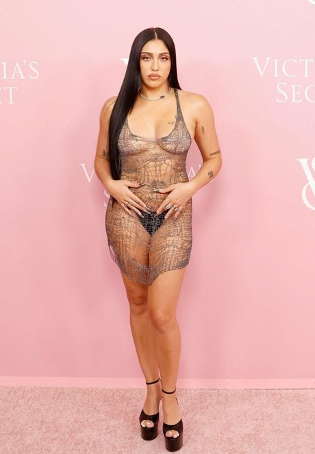 european onlyfans art nude pics