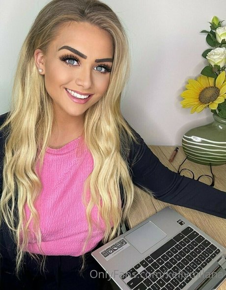 shemale cum in mouth onlyfans nudes images