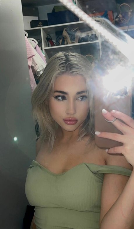 thigh high boots onlyfans xxx image