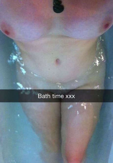 New Zealand Girls adult actress photo