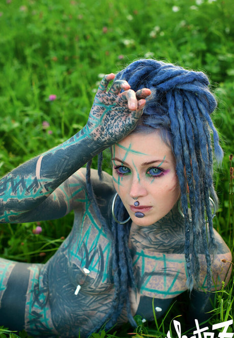 Anuskatzz top model pics