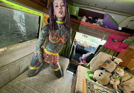 Anuskatzz nice star pics