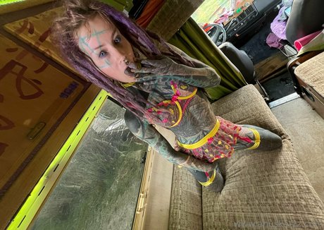 Anuskatzz top model photos