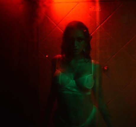 AZZY nude model photos