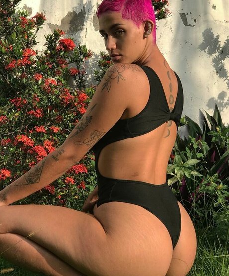 AZZY pornstar perfect images