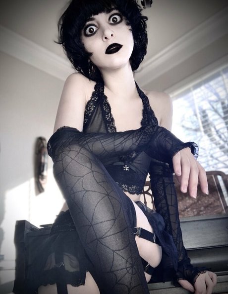 shemale fucks girl onlyfans pretty img