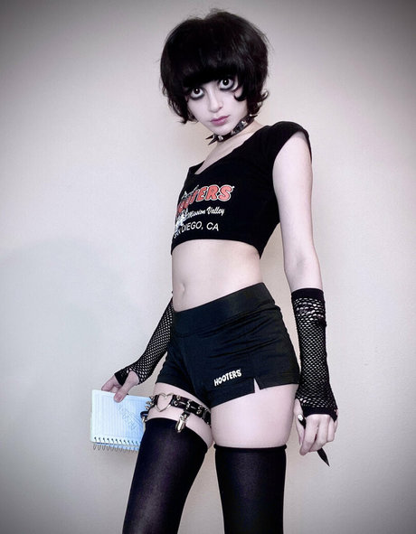 CursedArachnid model xxx photos