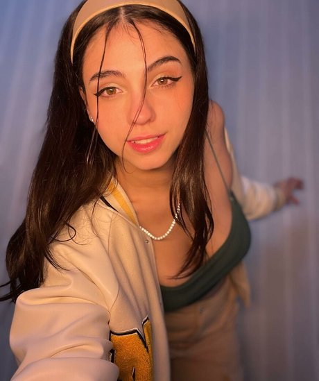 iaaras2 nude star pic